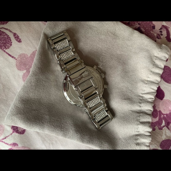 SOLD Michael Kors Watch - Picture 3 of 6